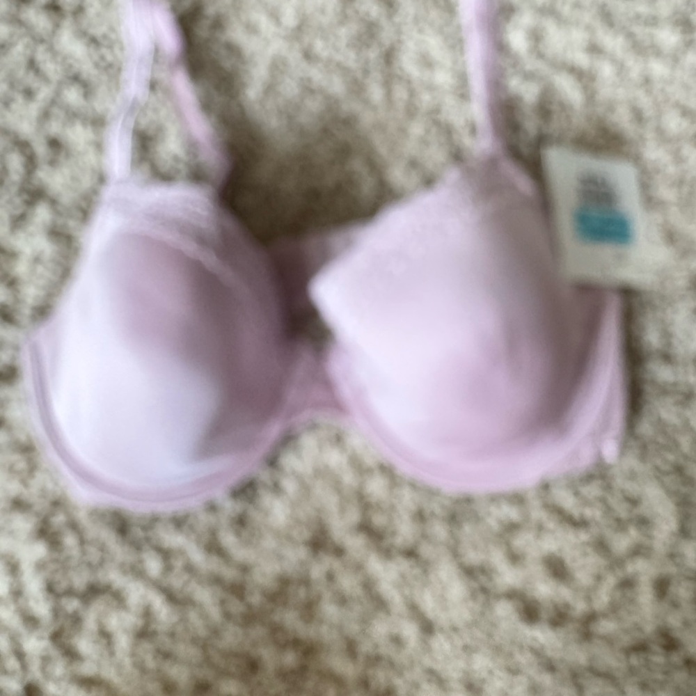 Calvin Klein T-shirt with Lace Bra 36C